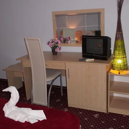 Paradise Hotel Golden Sands